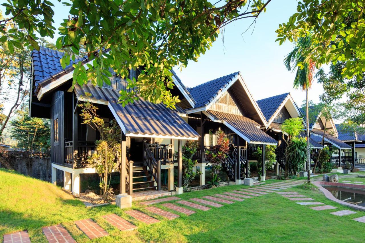 Sansan Resort Vangviang Kültér fotó